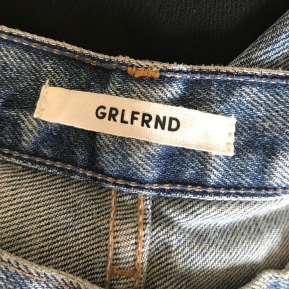 GRLFRND Helena High Rise Step Hem Straight Jeans Size 27 - Picture 8 of 10